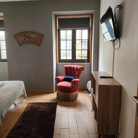 Daire D'ouro Dona Maria By Lw *